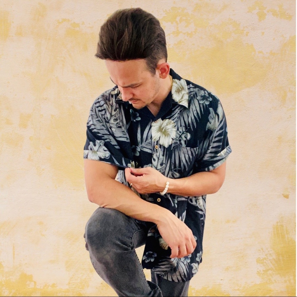 Vintage Cherokee Flower Man Shirt.